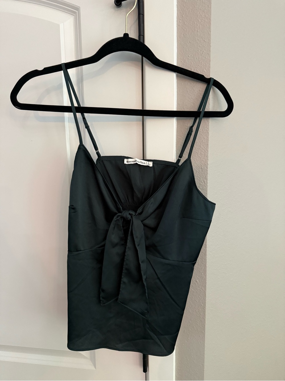 Abercrombie & Fitch - Tie-Front Satin Cami Top - Dark Green